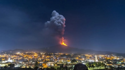 Çîyayê volkanî yê Êtnayê li Îtalyayê dîsan çalak bû