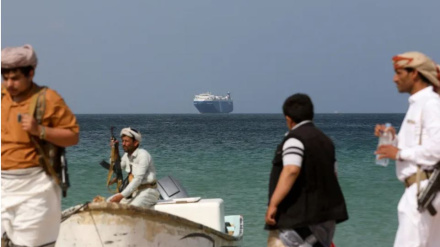 Tanker pogođen krstarećom raketom kod obala Jemena