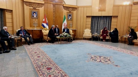 Presidenti i Kubës mbërrin në Teheran