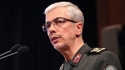 سەرلەشکەرباقری: بە قازانجی ڕژێمی زایۆنیە کە دەس لە جەنایەت هەڵگریی