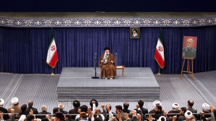 Ajetullah Hamenei: Uzurpatorski cionistički režim će biti iskorijenjen