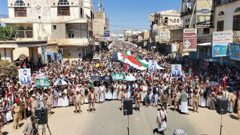 Meşa hevgirtina gelê Yemenê digel filistîniyan