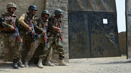 بلوچستان: دہشت گردوں اور سیکیورٹی فورسز میں فائرنگ، میجر اور3 دہشت گرد مارے گئے