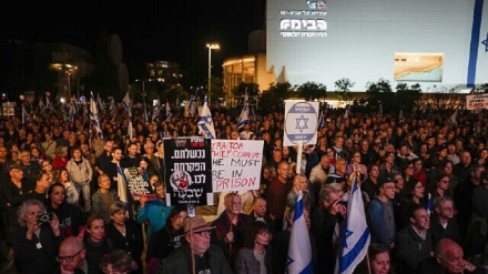 Mijëra kolonë mbajnë mitingje proteste kundër Netanjahut