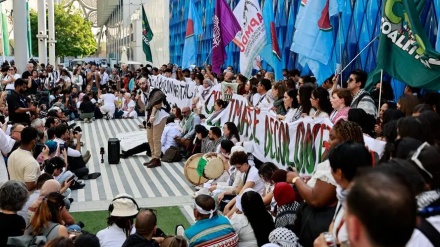 دبئی میں کوپ اجلاس کے موقع پر فلسطین کی حمایت میں مظاہرہ (ویڈیو)