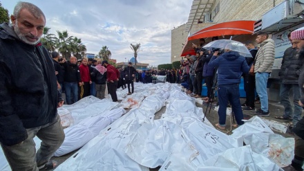 شەهیدکرانی ١٨ ئەندامی بنەماڵەیەک لەئاکامی بۆردومانی ماڵیک لە خان یونس