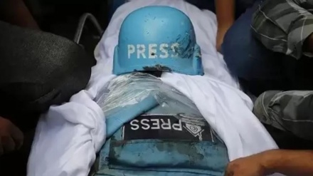 صیہونی فوج کی بمباری میں ایک اور صحافی شہید 