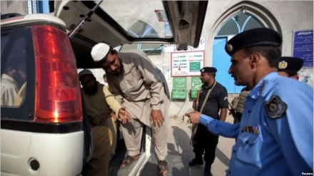 بازداشت بیش از ۳۰ هزار مهاجر افغان در پاکستان