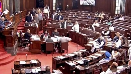 ہندوستان: پارلیمنٹ میں نماز کے لئے مخصوص وقفہ ختم کردیا گیا