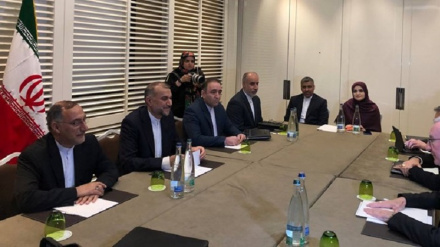 ڕاوێژکاری سەرۆک وەزیرانی ڤاتیکان وئەمیرعەبدوڵڵاهیان لە ژنێڤ