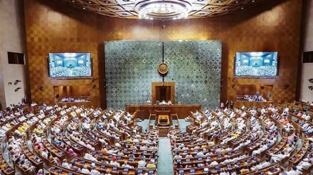 ہندوستان: ایک دن میں پارلیمنٹ سے 78 اراکین معطل، اب تک کی ریکارڈ تعداد