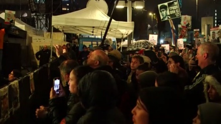 خۆپیشاندانی بنەماڵەکانی دەستبەسەرکراوانی زایۆنی و پێداگرییان لەسەر پێویستیی ڕێککەوتن لەگەڵ حەماس