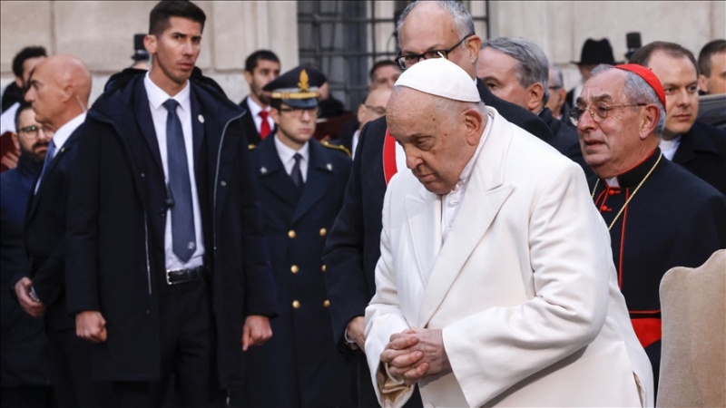 Roma Papası Fransisk Azərbaycan və Ermənistanı sülhə çağırıb