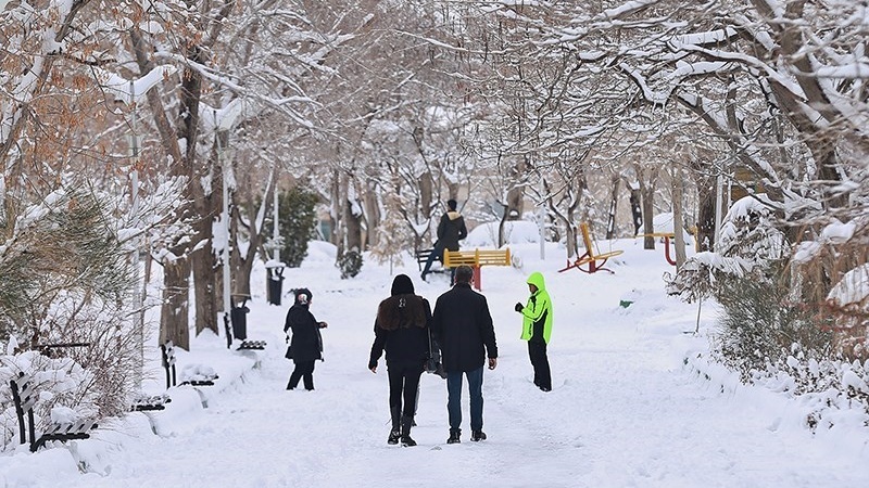 برف باری کے بعد تبریز کے عوام کی خوشی