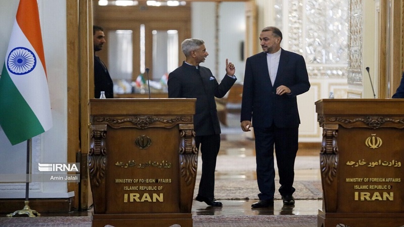 ہندوستانی وزیر خارجہ: ایرانی وزیر خارجہ کے ساتھ بہت اچھے مذاکرات ہوئے ہیں۔