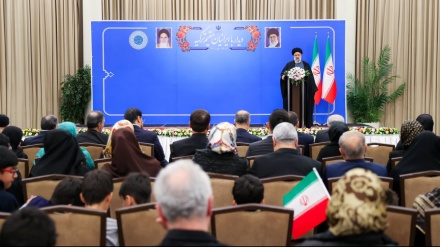 ڕەیسی: جیا لە پێوەندیی ئابووری، پەرەپێدانی پێوەندیی کلتووریی نێوان ئێران و تورکیایش گەلێک گرینگە