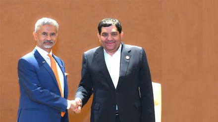 ہندوستانی وزیر خارجہ نے ایران کے نائب صدر سے ملاقات میں دو طرفہ تعلقات کے بارے میں تبادلۂ خیال کیا