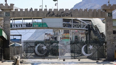 حکومت سرپرست: در تلاش برای بازگشایی گذرگاه تورخم هستیم