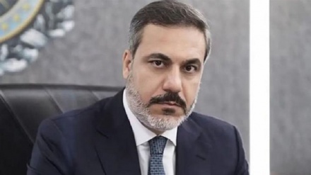 وزیر خارجه ترکیه: صدور ویزه و اقامت برای مهاجرین افغانستانی فعلا ممکن است