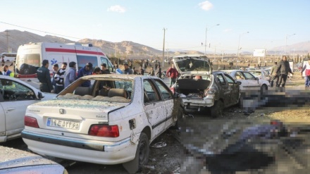  کرمان میں شہیدوں کے قبرستان گلزار شہدا کے راستے میں دہشت گردی