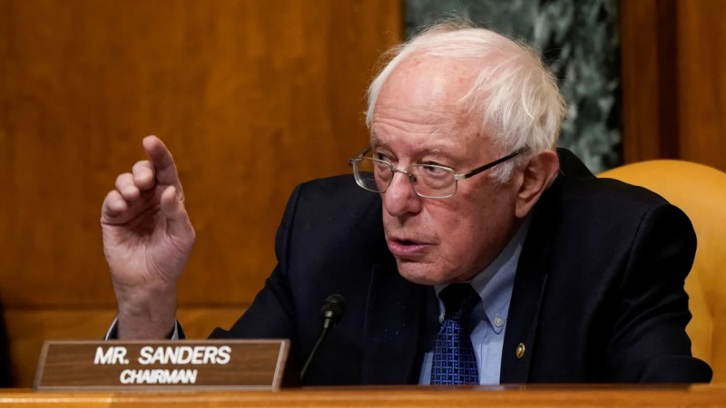 Sanders: Amerika Netanyahunun döyüş maşınına bircə dollar belə verməməlidir
