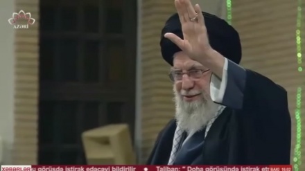 Təbriz əhalisi Müəzzəm Rəhbərlə görüşdü