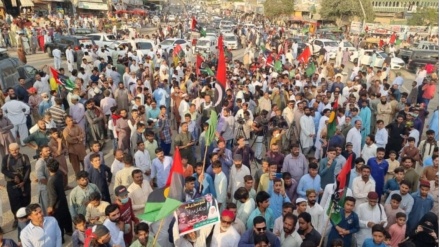 پاکستان میں انتخابی نتائج میں مبینہ دھاندلی کے خلاف احتجاج (ویڈیو)