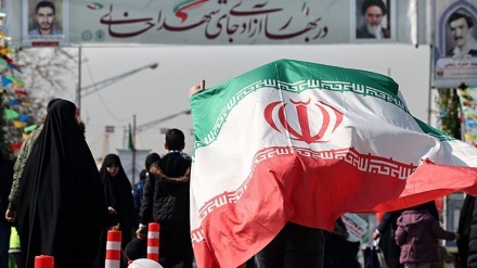 Mimohodi 22. bahmana (11. februara) u Teheranu