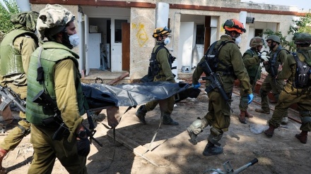 کوژرانی فەرماندەرێکی گوردانی رژیمی زایۆنی لەگەڵ یاریدەر وسەربازێکی لە باشوری غەززە