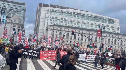 امریکہ میں فلسطین کے حامیوں کا زبردست مظاہرہ، مظاہرین نے ہائی وے کو بلاک کردیا (ویڈیو) 