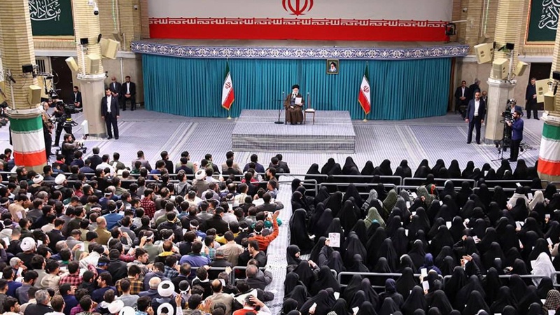 Ali Məqamlı Rəhbər: İranın düşmənləri insanların seçkilərdə iştirakından qorxurlar