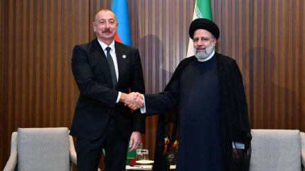 İlham Əliyev islam inqilabının qələbəsi gününü təbrik edib