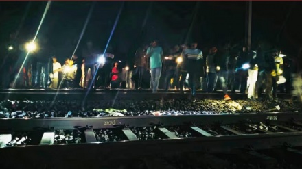 ہندوستان: جھارکھنڈ میں بھیانک ٹرین حادثہ، ٹرین کی زد میں آکر کم سے کم 12 افراد کی موت