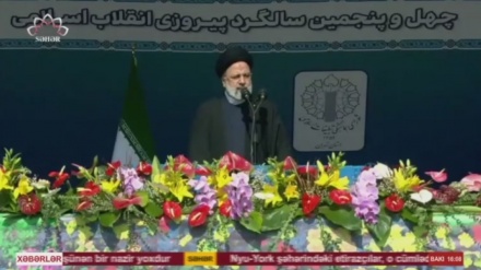 İran xalqı İslam düşmənlərini dizə gətirməyi bacarır