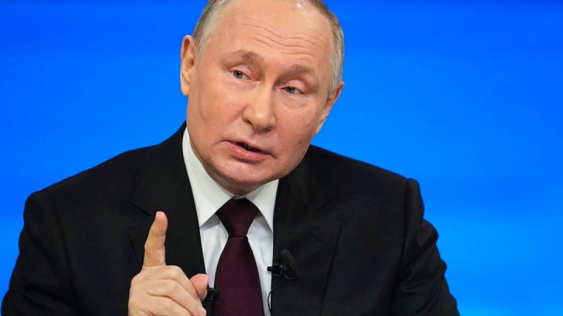 Putin: Qərbi məhv edəcək silahlarımız var