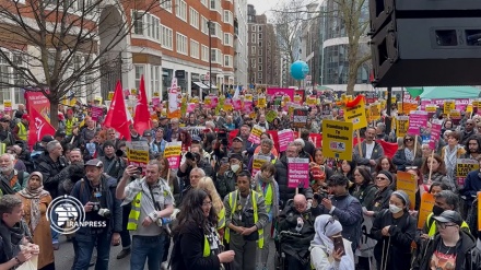 نہ نسل پرستی اور نہ نازی ازم، لندن کے مظاہرین کا نعرہ