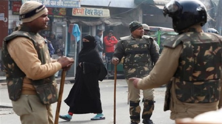 ہندوستان: سی اے اے قانون نافذ، غیر مسلم مہاجرین کو شہریت کی سہولت، دہلی کے مسلم علاقوں میں پولیس کا فلیگ مارچ