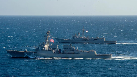 Jemenska armija pogodila dva američka razarača u Crvenom moru