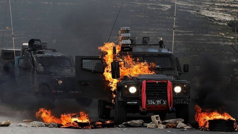 رفح میں فلسطینی جوانوں اور صہیونی فوجیوں میں گھمسان کی جنگ، صیہونی فوجی ہلاک فوجی گاڑی تباہ