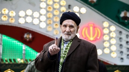 Iranski narod glasaju na 12. Parlamentarnim izborima u čitavoj zemlji