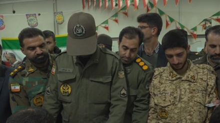 İran İslam Respublikasının hərbçiləri seçkilərdə yüksək şövqlə iştirak edib