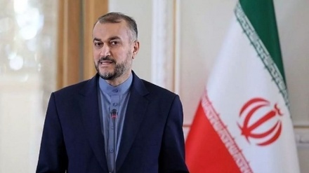ایران اپنے مفادات کے تحفظ سے دریغ نہیں کرے گا: وزیر خارجہ ایران