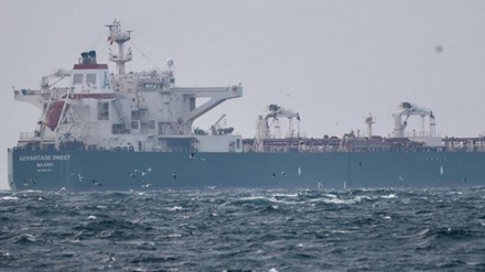 İran ABŞ neft daşıyan tankeri ələ keçirib