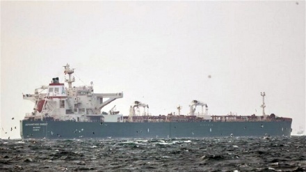 ایران نے امریکی تیل کی کھیپ کو روک لیا، کیوں؟+ تصاویر