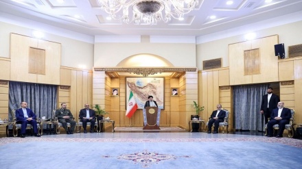 پاکستان روانگي سے قبل صدر ایران کی،  مختلف شعبوں میں دونوں ملکوں کے تعلقات میں توسیع پر تاکید