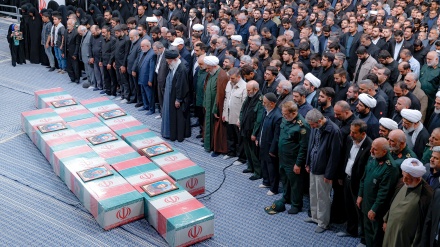 ایران کے شہدائے دمشق کی نماز جنازہ (ویڈیو) 