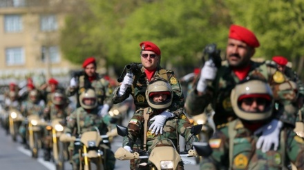 Parada na Dan Armije Islamske Republike Iran
