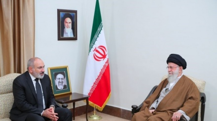 دیداری نیکۆل پاشینیان سەرۆک وەزیرانی ئەرمەنستان لەگەڵ ڕێبەری باڵای شۆڕش