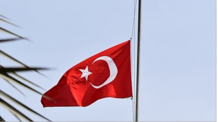 صدر رئیسی کی شہادت کے موقع پر ترکیہ کا پرچم سرنگوں 