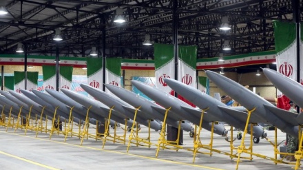 الأسطول البحري الإيراني يتسلّم مسيّرات متطوّرة جديدة